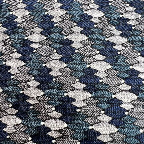 IV Front All Silk Made in ISA Men’s Tie Textured Pattern Blue and Gray - Picture 4 of 7